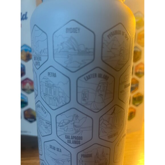 LET'S WANDER World Water Bottle with 2 Sets of 50 Waterproof Stickers - 32oz - Picture 6 of 8